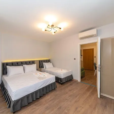 Taxim First Hotel