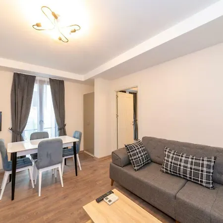 Taxim First 2* Istanbul