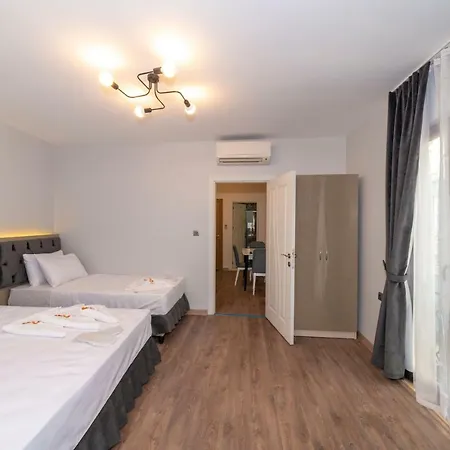 Taxim First Hotel 2*